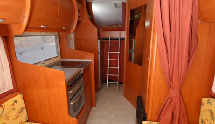 2006 Benimar Anthus 5000U - interior looking forward from cab