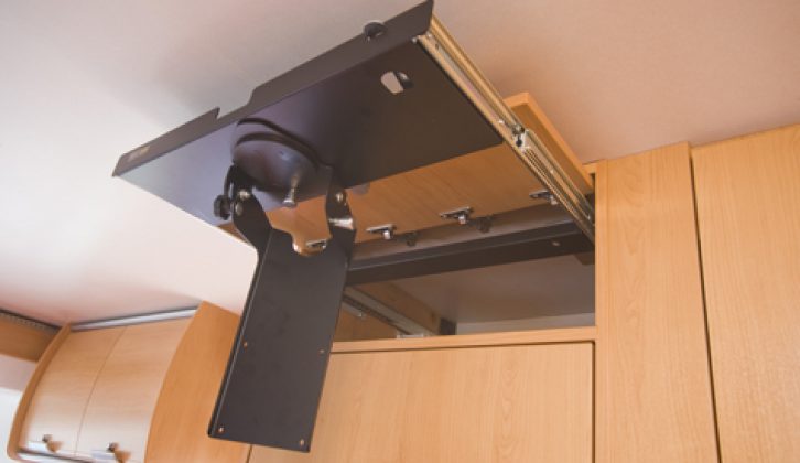 2008 Itineo LB 690 - TV mount