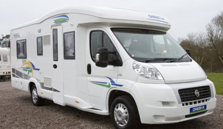 2008 Chausson Allegro 97 - front three-quarters view