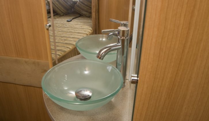 2008 Chausson Allegro 97 - bedroom sink
