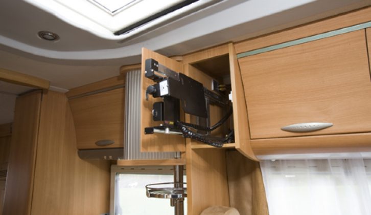 2008 Chausson Allegro 97 - TV locker