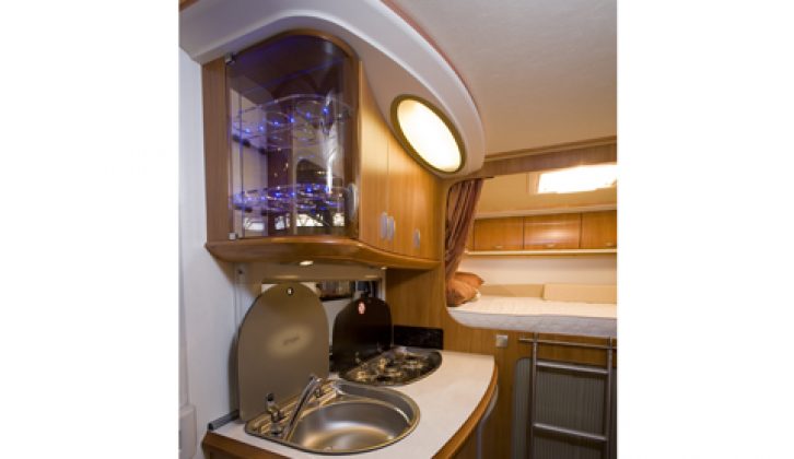 2008 Hobby Van - kitchen