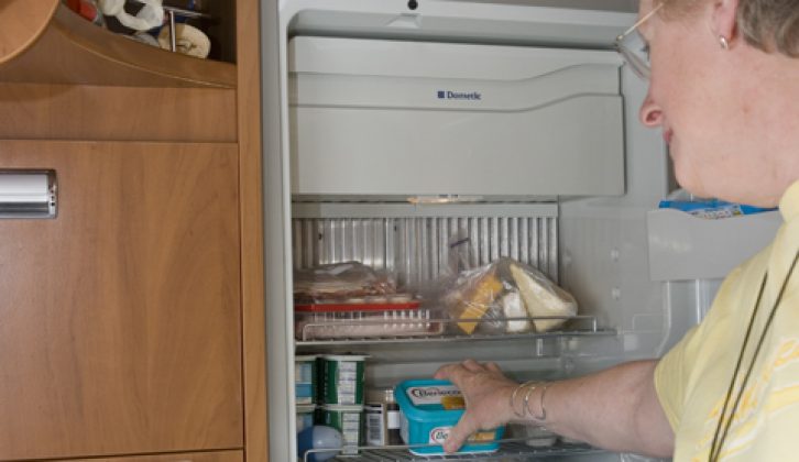 2007 Laika Rexosline 680 - fridge