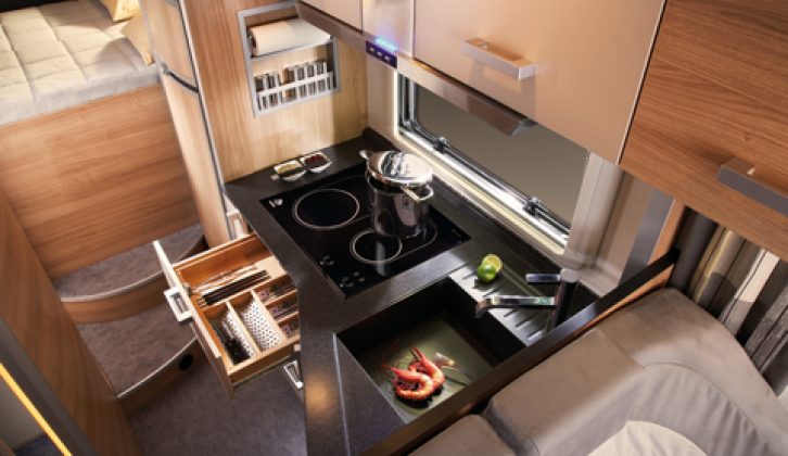 2007 Knaus S-Liner 700 LG - kitchen from above