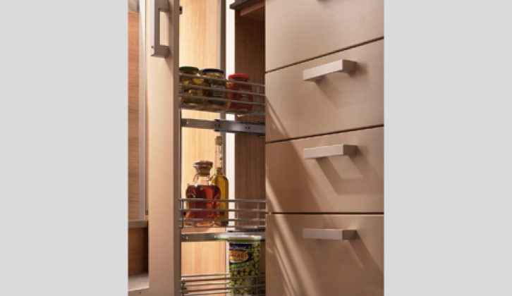 2007 Knaus S-Liner 700 LG - kitchen pull-out storage rack