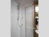 2007 Hymer T 674SL - shower compartment