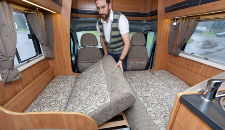 2011 Auto-Trail Frontier Dakota - making up front bed