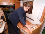 2007 Chausson Flash 09 - making up single lounge bed