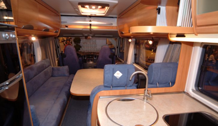 2007 Hymer B544 SL - interior looking forward