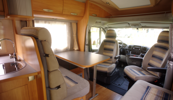 2007 Adria Coral S 690 SP - lounge