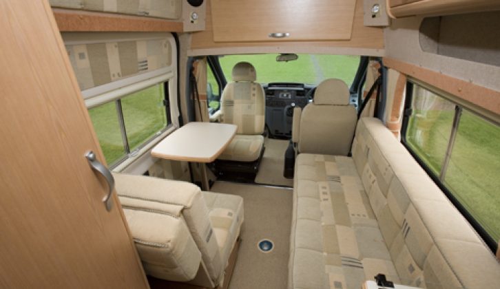 2007 Auto-Sleeper Duetto – lounge (without large table in place)