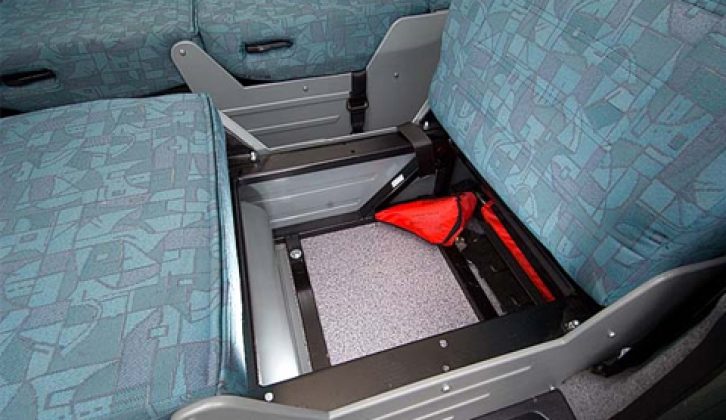 2006 Bilbo's Lezan - storage area under nearside rear seat