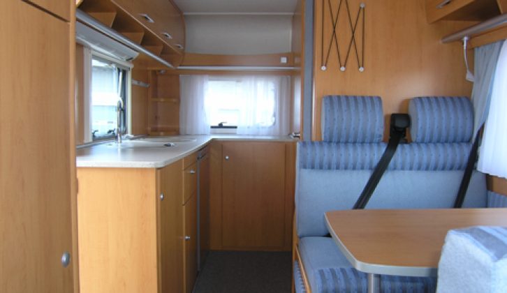 2006 Hymer C-512-CL - interior looking aft