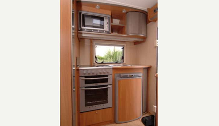 2006 Swift Bolero 630 EK - kitchen