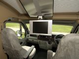 2006 Knaus Sun Ti 600LF - TV monitor in cab