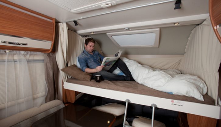 2011 Adria Sonic I700 SP - drop-down overcab bed