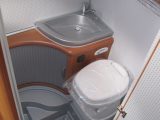 2011 Hobby Toskana Exclusiv D690 GELC - washroom