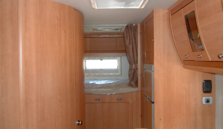 2006 Laika X695R - interior looking aft to fixed bed