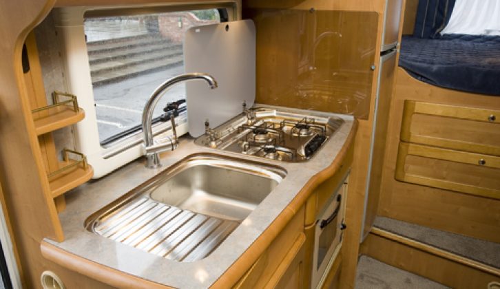 2006 Rapido 963F – kitchen