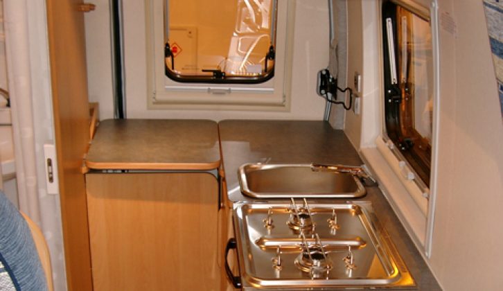 2006 Adria Van-M - kitchen
