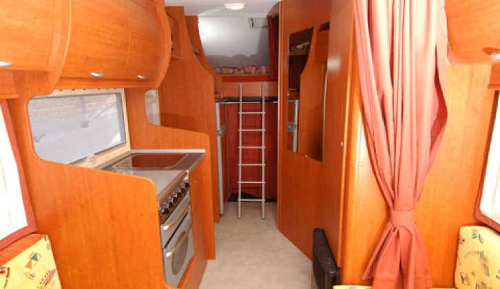 2006 Benimar Anthus 5000U - interior