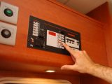 2006 Benimar Anthus 5000U - control panel