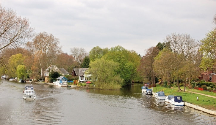 Staines-village-race