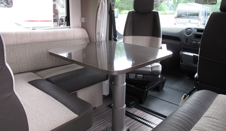 2014 Matrix Supreme dinette.