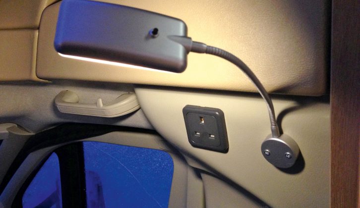 Stalk lights are fitted behind each of the front seats. You can use them for reading or as uplighters, to create a relaxing atmosphere in your Bessacarr 562 motorhome
