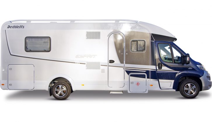 There's a comfy island bed in the rear of this Dethleffs Esprit, a motorhome you'll need quite a bit of driveway space for, since it's 7.58m (24'10") long, 2.33m (7'7") wide and 2.87m (9'4") high