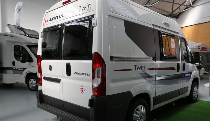 The Twin 500 S is one of several new-for-2015 compact campers with doors on both sides, so whatever country you're in you'll be able to get out on the kerbside