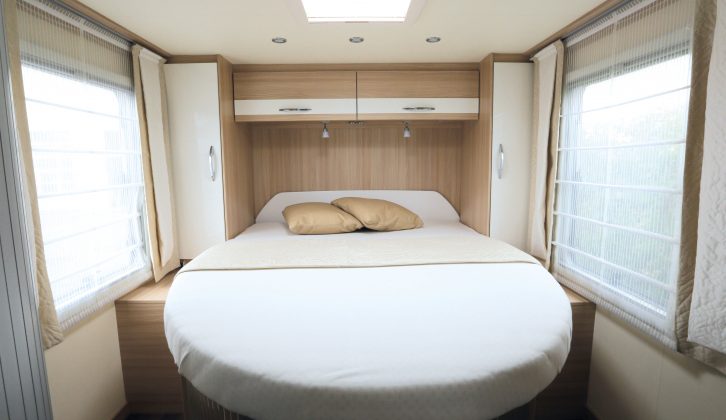 Light floods into the spacious master bedroom in the 2016 Nexxo t 740 Sovereign
