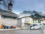 Many European ski resorts offer a warm welcome to motorcaravans in the winter