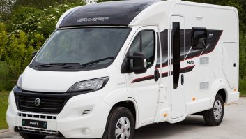 At just 5.99m long and 2.26m wide, the new-for-2016 Swift Rio 325 fits a lot into a relatively small space