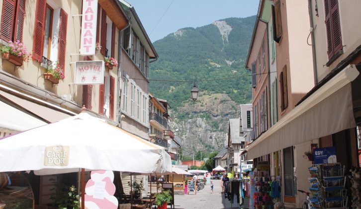 Cycling in the Alps is guaranteed to give you an appetite – and Le Bourg-d'Oisan is happy to oblige