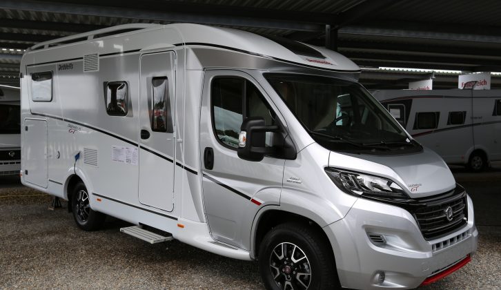 Here is the Dethleffs Globebus T 6 in snazzy GT spec