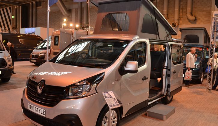 Here is the CMC Reimo Trio Style on the Renault Trafic