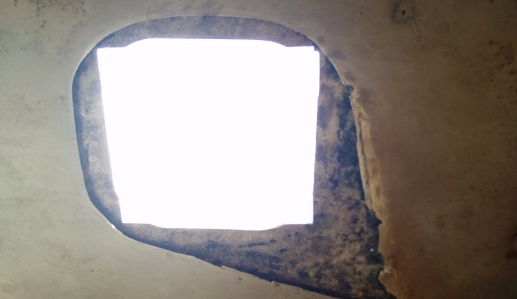 Look carefully and you can see the rooflight aperture is now a strange shape, but ready to accept the new Fiamma rooflight