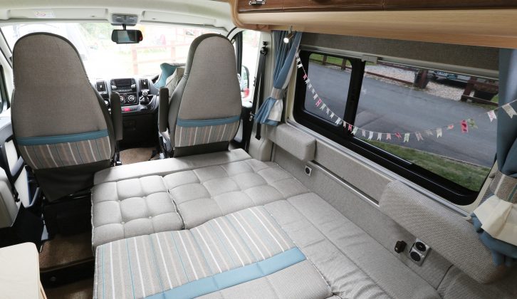 The front lounge bed is the more generous double – this is a 2016 ’van and Auto-Sleepers has simplified the cushion configuration for 2017 models