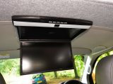 A small, fold-down television is fixed onto the ceiling above the cab – a Teleco TV aerial is fitted
to the Leisuredrive Vivante LWB as standard