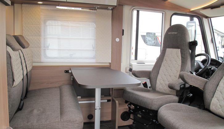 This is the lounge of the fixed-single-bed Bürstner Lyseo Time I 690 G
