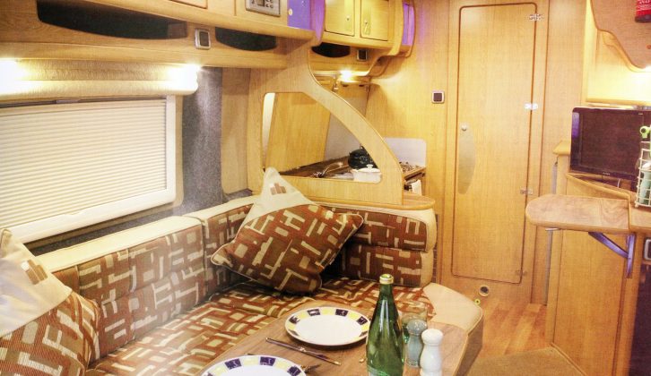 The IH Oregon’s interior has a forward lounge layout