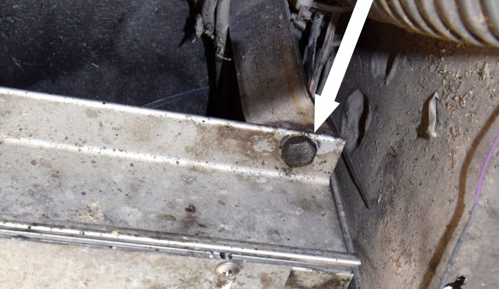 1 shows the bolt attaching the step frame to the floor of the vehicle – there are four, one on each corner of the step frame.
2 – note the screw (x2) securing the protection plate to the step side extrusions
