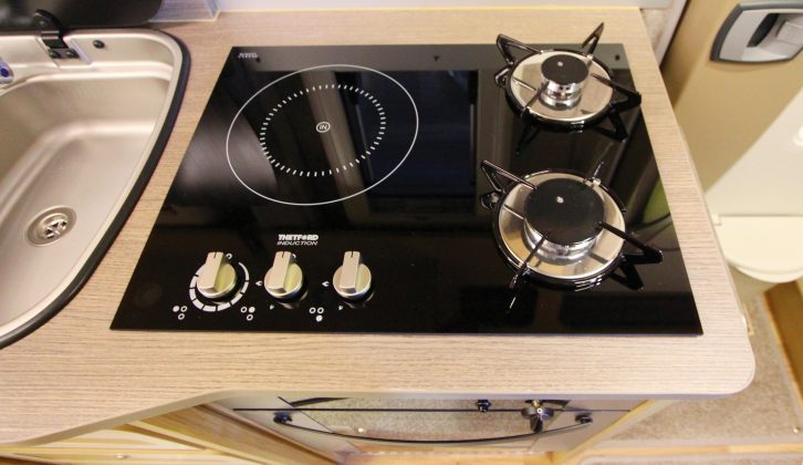 The induction hotplate means instant temperature control when cooking