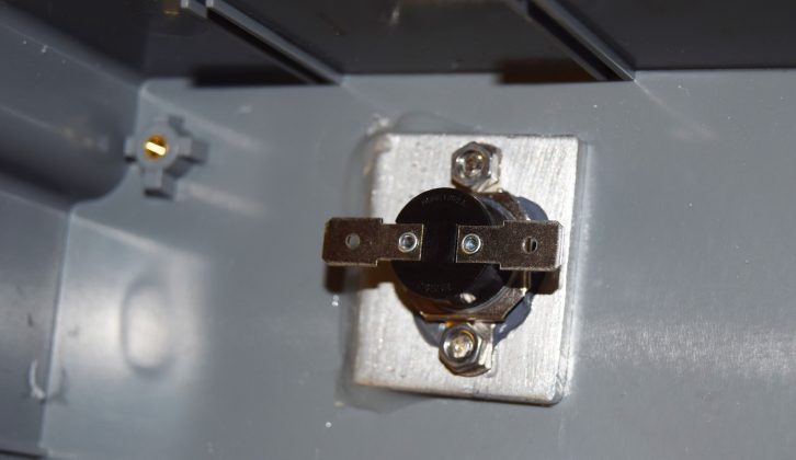 Secure the thermal cut-out switch to the bracket by drilling holes through – apply heat transfer paste to the interface