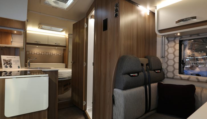 The Swift Toscane 800 is a 'mirrored' version of the Swift Escape 694