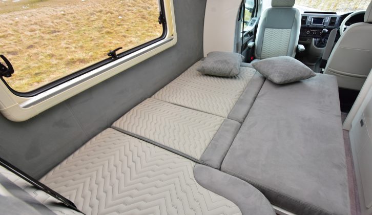 You can use the lounge seating and the fixed table to create an additional berth
