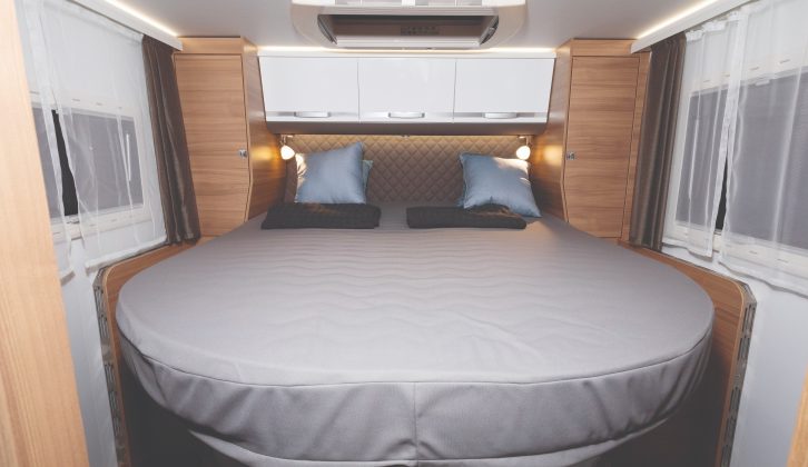 The rear island bed, which is 160cm wide, was very comfortable, partly owing to the optional bedding set