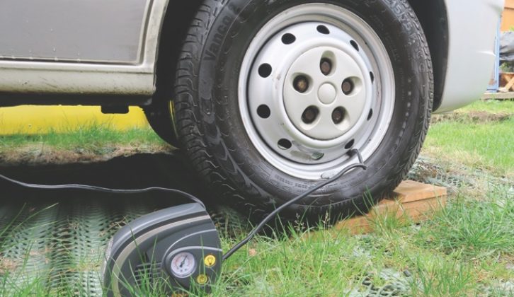 Check the vehicle's tyre pressures before departing on any journey