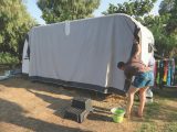 Whether motorhome or caravan, drop the awning to clean the roof more easily